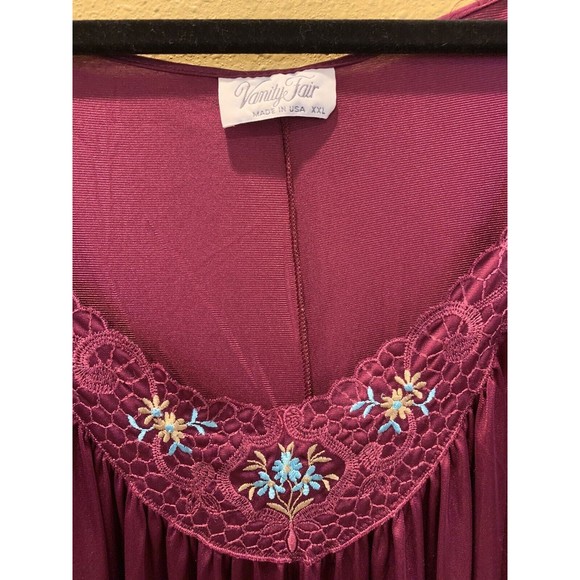 M2 Vanity Fair Long Nightgown Magenta Floral Sz 2X Plus - Picture 4 of 4